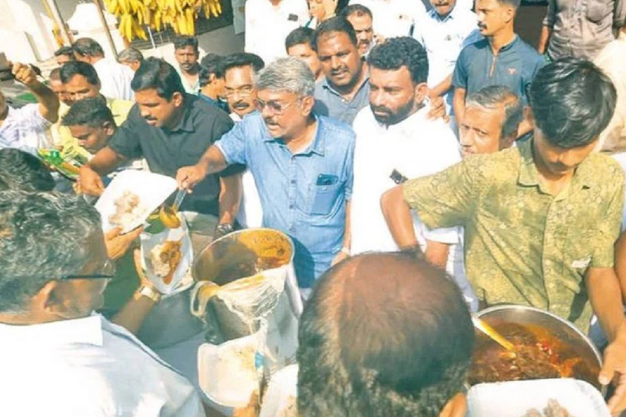 ഫ്രാൻസിസ് ജോർജ് ജയിച്ചപ്പോൾ പിടിയും പോത്തിറച്ചിയും വിളമ്പിയ കൗൺസിലർക്ക് തിരഞ്ഞെടുപ്പ് കമ്മീഷൻ പിടി വീണു