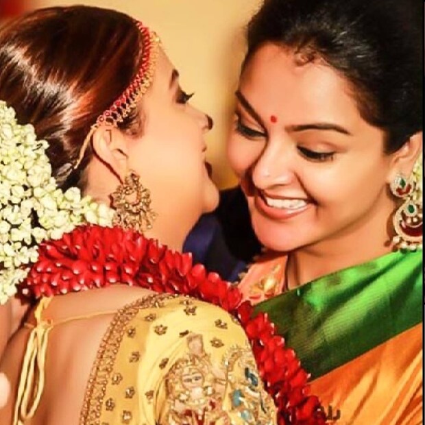  മഞ്ജു ആശംസയറിയിച്ച് പങ്കുവച്ച പോസ്റ്റാണ് ഇപ്പോള്‍ സോഷ്യൽ മീഡിയയിൽ വൈറലാകുന്നത്. ഇരുവരും ഒന്നിച്ചുള്ള ചിത്രം പങ്കുവച്ചാണ് ആശംസയറിയിച്ച് എത്തിയത്.