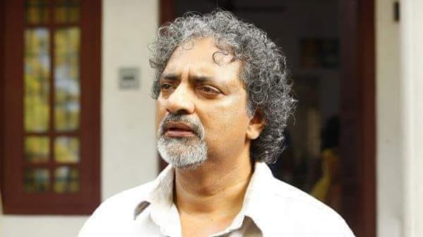  ഇപ്പോഴിതാ തന്റെ രാഷ്ട്രീയ ഗുരു ജോയ് മാത്യു ആണെന്ന് തുറന്നു പറഞ്ഞിരിക്കുകയാണ് നടൻ ധ്യാന്‍ ശ്രീനിവാസന്‍. ഇരുവരും ഒന്നിച്ചഭിനയിക്കുന്ന ‘സ്വര്‍ഗത്തിലെ കട്ടുറുമ്പ്’ എ്‌നന സിനിമയുടെ പ്രൊമോഷന്റെ ഭാഗമായി നല്‍കിയ അഭിമുഖത്തിലാണ് താരം തുറന്നുപറഞ്ഞത്.