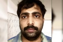 അമ്പലത്തിലെ തിരുവാഭരണം മോഷ്ടിച്ച് മുക്കുപണ്ടം പകരംവെച്ച പൂജാരി അറസ്റ്റിൽ