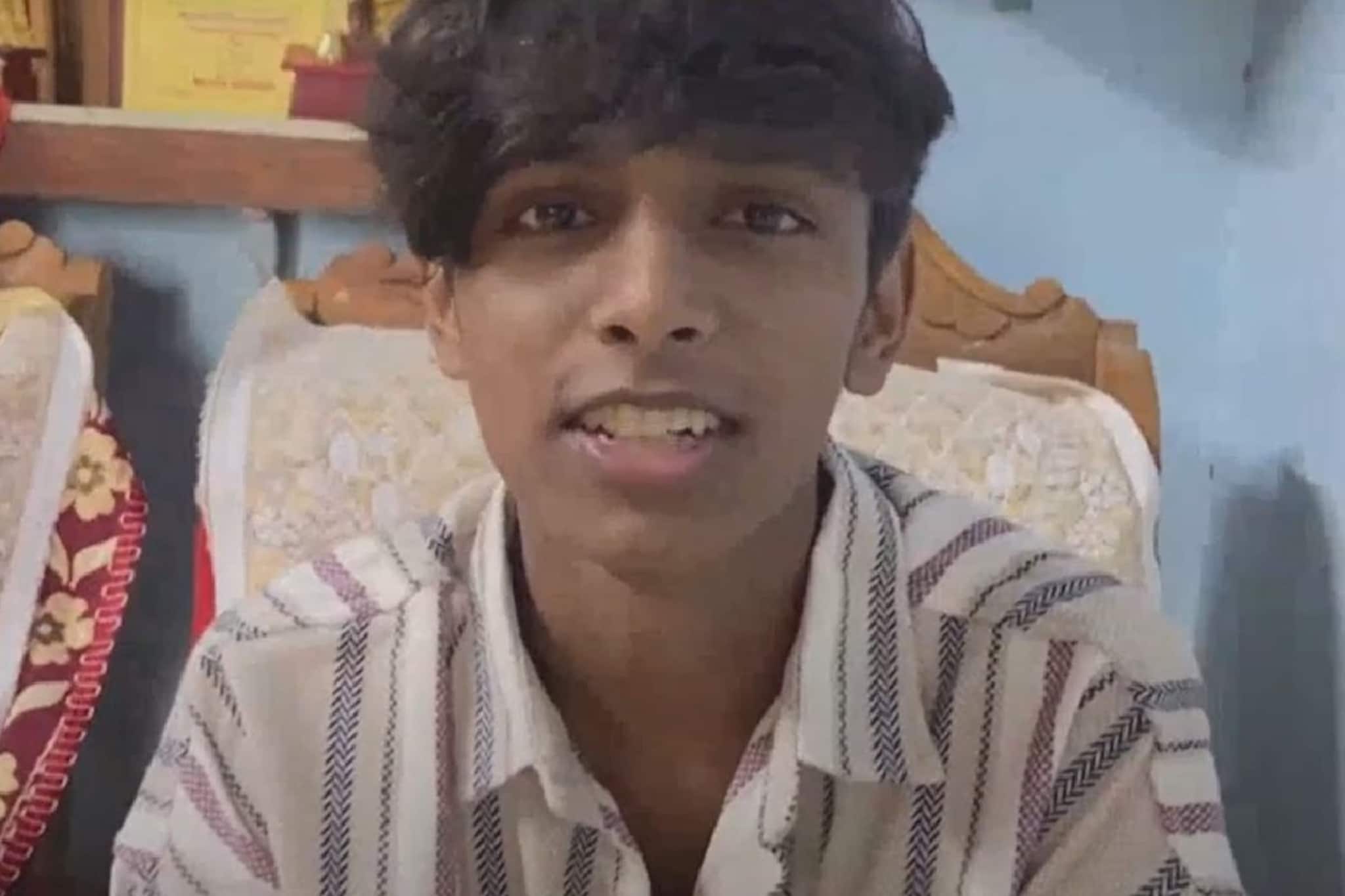 അറിവേകാൻ പാഠപുസ്തകങ്ങളിൽ മെൽവിന്‍റെ ചിത്രങ്ങളും.