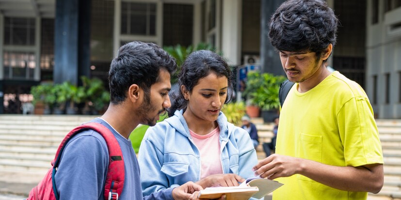  പിന്തുണക്കും പ്രചോദനത്തിനുമായി മറ്റ് കേരള യുജിസി നെറ്റ് ആഗ്രഹിക്കുന്ന ഉദ്യോഗാർത്ഥികളുമായി സംവദിക്കുകയും പരസ്പരം പ്രോത്സാഹിപ്പിക്കുകയും ചെയ്യാം. പരീക്ഷ സമ്മർദ്ദം അനുഭവിക്കുന്നവർക്കെല്ലാം ഇതു ആശ്വാസമാകും.