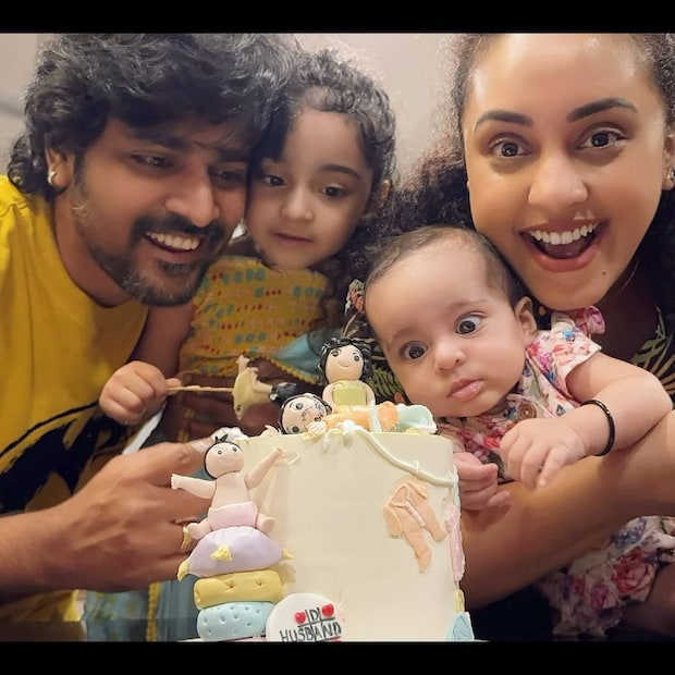 പേളിയുടെ വീട്ടിലും രണ്ടു മക്കളാണ്. പേളിയുടെ അനുജത്തി റേച്ചലും ഭർത്താവും രണ്ട് ആണ്മക്കളുടെ അച്ഛനമ്മമാർ ആയിക്കഴിഞ്ഞു. ശ്രീനിഷിന്റെ സഹോദരിക്കും രണ്ട് ഇരട്ടക്കുട്ടികൾ. ഈ ട്രെൻഡ് പൊളിക്കാൻ പേളി ഉദ്ദേശിക്കുന്നുണ്ടോ?