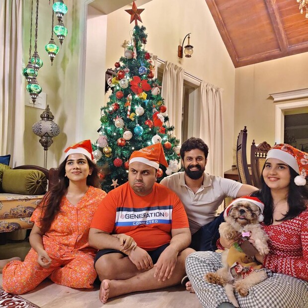  ജൂലായ് 10-നാണ് ഷഹീൻ സിദ്ദിഖിനും അമൃതയ്ക്കും കുഞ്ഞ് ജനിച്ചതെങ്കിലും ഇപ്പോഴാണ് സന്തോഷവാർത്ത പുറംലോകത്തെ അറിയിക്കുന്നത്. 2022 മാർച്ചിലായിരുന്നു ഇരുവരുടേയും വിവാഹം. വിവാഹ റിസ്പഷനിൽ വെച്ചാണ് സാപ്പിയെ ആളുകൾ അറിയുന്നത്.