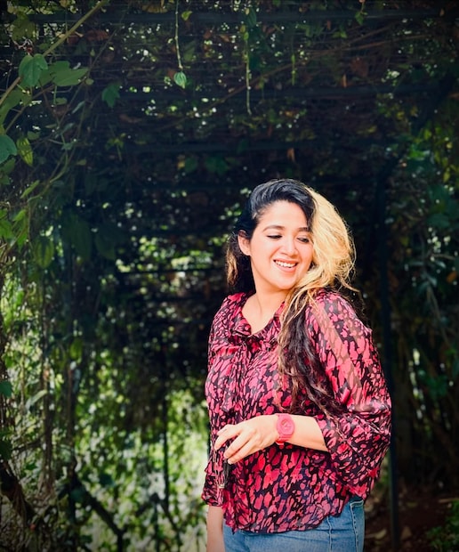പത്ത് കിലോ കുറച്ചു എന്നത്‌ കാരണം, എല്ലാം ഇവിടെ നിർത്തുന്നില്ല എന്നുകൂടി അഭിരാമി അറിയിക്കുന്നു. സുഹൃത്തുക്കളും ആരാധകരും ഫോളോവേഴ്‌സും അഭിരാമിക്ക് അഭിനന്ദനവുമായി കമന്റ് സെക്ഷനിൽ എത്തിച്ചേർന്നു