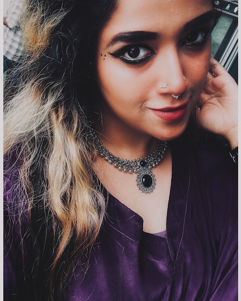ഈ യാത്ര താരതമ്യേന സുഗമമായിരുന്നു എന്ന് അഭിരാമി. എങ്ങനെ ഇതുവരെയെത്തി എന്ന് ഞാൻ തീർച്ചയായും നിങ്ങളുമായി പങ്കിടും എന്ന് അഭിരാമി. 'ഓരോ ശരീര തരത്തിനും മാറ്റങ്ങൾ വരുത്താൻ വ്യത്യസ്ത സാങ്കേതിക വിദ്യകളും മെക്കാനിസങ്ങളും ആവശ്യമായതിനാൽ, ഇത് നിങ്ങൾക്കായി പ്രവർത്തിക്കുമോ എന്ന് എനിക്ക് ഉറപ്പില്ല' എന്നും അഭിരാമി എടുത്തു പറയുന്നു