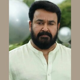 വേറാരു ചെയ്യും ഇങ്ങനെ? മോഹൻലാൽ 104 ഡിഗ്രി പനിയുമായി സെറ്റിലെത്തി ചിത്രീകരിച്ച അധ്വാനമേറിയ രംഗം വേറാരു ചെയ്യും ഇങ്ങനെ? മോഹൻലാൽ 104 ഡിഗ്രി പനിയുമായി സെറ്റിലെത്തി ചിത്രീകരിച്ച അധ്വാനമേറിയ രംഗം