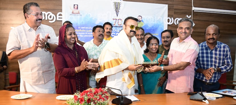  'ലോകത്തിലെതന്നെ ഏറ്റവും വലിയ ജലമാമാങ്കമായ നെഹ്‌റുട്രോഫിയുടെ ഭാഗ്യചിഹ്നം പ്രകാശം ചെയ്യാനായത് ഭാഗ്യമായാണ് കരുതുന്നത്. എന്റെ മുത്തശ്ശന്‍ കുട്ടനാട്ടുകാരനാണ്. സിബി മലയില്‍ സംവിധാനം ചെയ്ത ജലോത്സവം ചിത്രീകരിക്കുമ്പോഴാണ് ആദ്യമായി ചുണ്ടന്‍ വള്ളത്തില്‍ കയറുന്നത്. വള്ളത്തിന്റെ അമരത്തുനിന്ന് അണിയത്തുവരെ മരപ്പടിയിലൂടെ ഓടുന്ന രംഗമുണ്ടായിരുന്നു. ആലപ്പുഴക്കാരന്‍ എന്ന ആവേശത്തില്‍ വള്ളത്തിലൂടെ ഓടി. രംഗം ഭംഗിയായി ചിത്രീകരിച്ചു'.