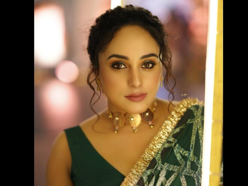 Pearle maaney