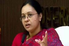 വയനാട്ടിലേക്ക് പോയ മന്ത്രി വീണാ ജോർജിന്റെ വാഹനം മഞ്ചേരിയിൽ ഇരുചക്രവാഹനവുമായി ഇടിച്ചു