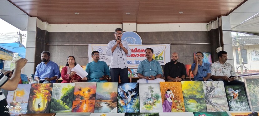  ആയിരത്തോളം കലാകാരന്‍മാര്‍ ഈ കൂട്ടായ്മയില് അണിചേർന്നു. പേപ്പറിലും ക്യാന്‍വാസിലും വാട്ടര്‍ കളര്‍ , അക്രിലിക്‌ തുടങ്ങിയ മീഡിയത്തില്‍ കലാസൃഷ്ടികള്‍ നടത്തി. സുൽത്താൻ ബത്തേരി സ്വതന്ത്ര മൈതാനിയിൽ അൻപതോളം ചിത്രകാരന്മാർ തൽസമയം ചിത്രങ്ങൾ വരയ്ക്കുകയും വിൽപ്പന നടത്തുകയും ചെയ്തു.