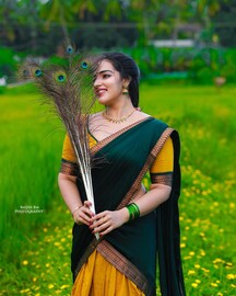 Malavika C Menon| 'ന്റെ കൃഷ്ണാ... പിറന്നാൾ ആശംസകൾ'; മാളവികയുടെ ജന്മാഷ്ടമി ഫോട്ടോഷൂട്ട് വൈറൽ