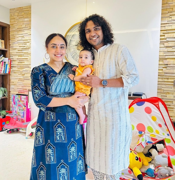  ഇപ്പോഴിതാ പുതുവർഷത്തിൽ പേളിയെടുത്ത പുതിയ തീരുമാനം പ്രേക്ഷകരുമായി പങ്കുവെക്കുകയാണ് താരം. മലയാളം പുതുവർഷത്തിൻ്റെ ആദ്യ ദിനത്തിൽ വർഷങ്ങളായി തൻ്റെ ഹൃദയത്തിൽ പതിഞ്ഞ ഒരു കാര്യം ഒടുവിൽ സാധിക്കുന്ന സന്തോഷമാണ് പേളി പങ്കുവെക്കുന്നത്.