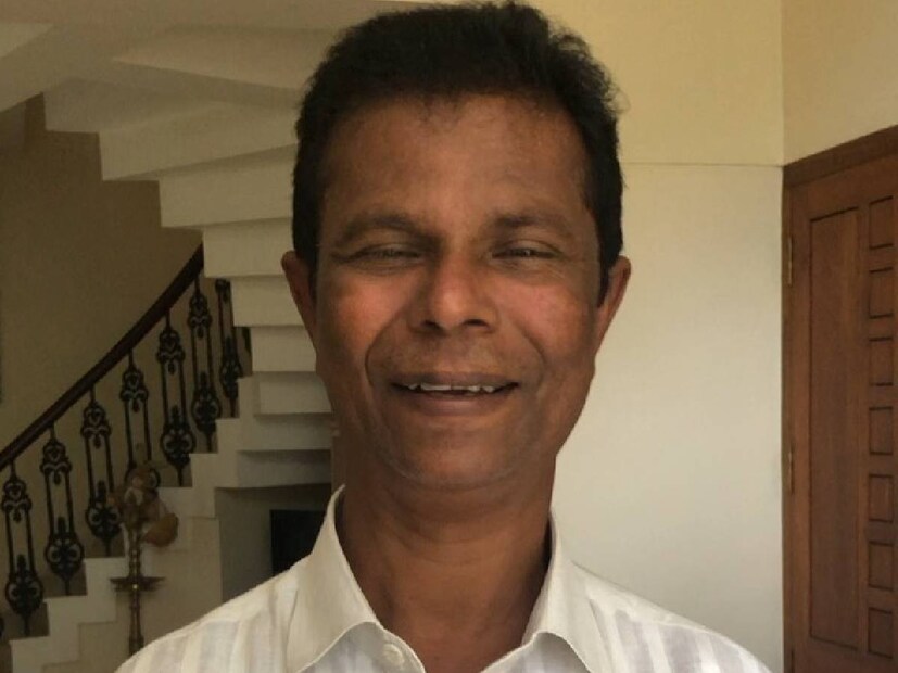  തിരുവനന്തപുരം കുമാരപുരം സ്‍കൂളിലാണ് ഇന്ദ്രൻസിന്റെ പ്രാഥമിക വിദ്യാഭ്യാസം. ആളൊരുക്കം എന്ന ചിത്രത്തിലെ പ്രകടനത്തിന് താരത്തിന് മികച്ച നടനുള്ള കേരള സംസ്ഥാന അവാർഡ് ലഭിച്ചിരുന്നു. ഹോം എന്ന ചിത്രത്തിന് ദേശീയ അവാര്‍ഡിന് പ്രത്യേക പരാമര്‍ശവും ഇന്ദ്രൻസിന് ലഭിച്ചിരുന്നു.
