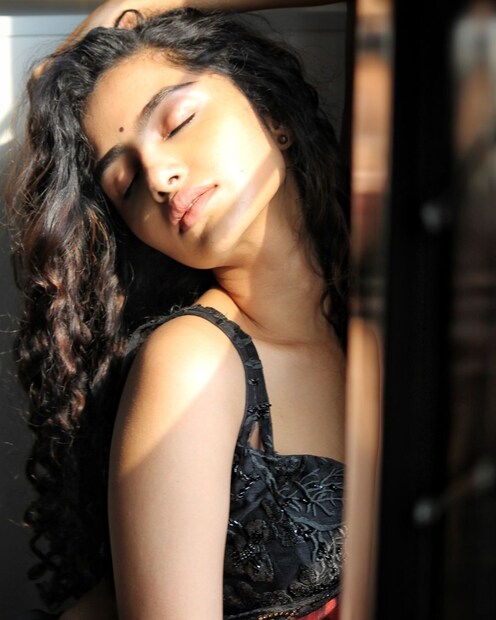  ഇൻസ്റ്റാഗ്രാമിൽ 16 .3 മില്യൺ ഫോളോവെർസ് ഉള്ള താരമാണ് അനുപമ. മലയാളത്തിന് പുറമെ തമിഴ് , തെലുങ്ക് ചിത്രങ്ങളിലും താരം വേഷമിട്ടിട്ടുണ്ട്.മലയാളത്തിൽ പ്രേമം ,ജെയിംസ് &amp;ആലിസ് , ജോമോന്റെ സുവിശേഷങ്ങൾ തുടങ്ങിയവയാണ് താരത്തിന്റെ പ്രമുഖ ചിത്രങ്ങൾ.