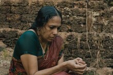 Film Awards | ആദ്യ ചിത്രം; ഉർവശിക്കൊപ്പം മികച്ച നടിയായി മാറിയ അദ്ധ്യാപികയായ ബീന ആർ. ചന്ദ്രൻ