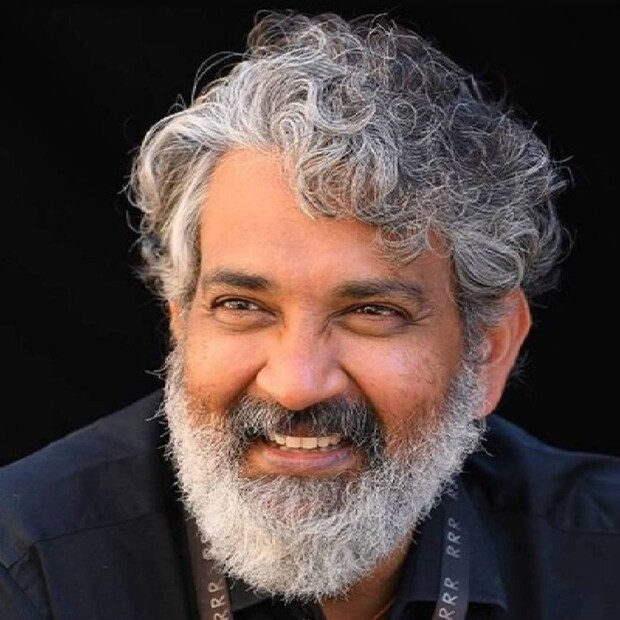 ഈഗ, ബാഹുബലി ചിത്രങ്ങൾ, RRR തുടങ്ങിയ സിനിമകളുടെ സംവിധായകനാണ് രാജമൗലി. ഇതിൽ ബാഹുബലി, RRR തുടങ്ങിയ ചിത്രങ്ങൾ സൃഷ്‌ടിച്ച ഓളം അത്ര നിസാരമല്ല. ഇതിൽ RRR ഓസ്കർ പുരസ്കാരം രാജ്യത്തിന് സമ്മാനിച്ച ചിത്രമാണ്  