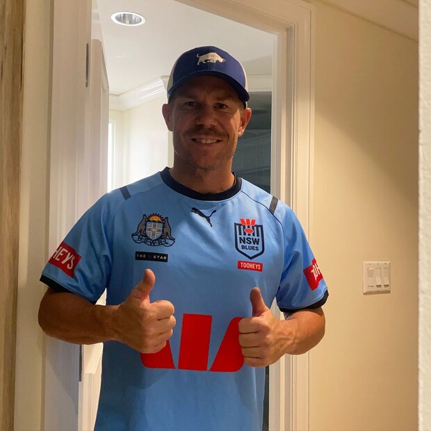  ക്രിക്കറ്റ് ആരാധകരോടെ ആരാണ് ഡേവിഡ് വാർണർ  (David Warner )എന്ന് പരിചയപ്പെടുത്തേണ്ട കാര്യമില്ല. ഇന്ത്യൻ സിനിമകളോട് വലിയ സ്നേഹം സൂക്ഷിക്കുന്ന താരമാണ് ഓസ്‌ട്രേലിയൻ ക്രിക്കറ്റ് ഇതിഹാസം ഡേവിഡ് വാർണർ. ഐ.പി.എല്ലിന്‍റെ ഭാഗമായതിന് പിന്നാലെയാണ് വാര്‍ണറിന് ഇന്ത്യന്‍ സിനിമകളോടുള്ള സ്നേഹവും തുടങ്ങുന്നത്.