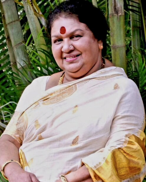 നന്നേ ചെറുപ്പത്തില്‍ തന്നെ കുടുംബത്തനായി അഭിനയത്തിലേക്ക് ഇറങ്ങിയതാണ് കവിയൂര്‍ പൊന്നമ്മ. വീട്ടിലെ ആവശ്യങ്ങളും ആവശ്യക്കാരും കൂടുന്നതിന് അനുസരിച്ച് സിനിമാ സെറ്റുകളിലേക്കുള്ള അവരുടെ ഓട്ടവും കൂടി വന്നു.