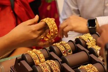 റെക്കോഡ് വിലയിൽ നിലയുറപ്പിച്ച് സ്വർണം; ഇന്നത്തെ നിരക്കുകൾ അറിയാം