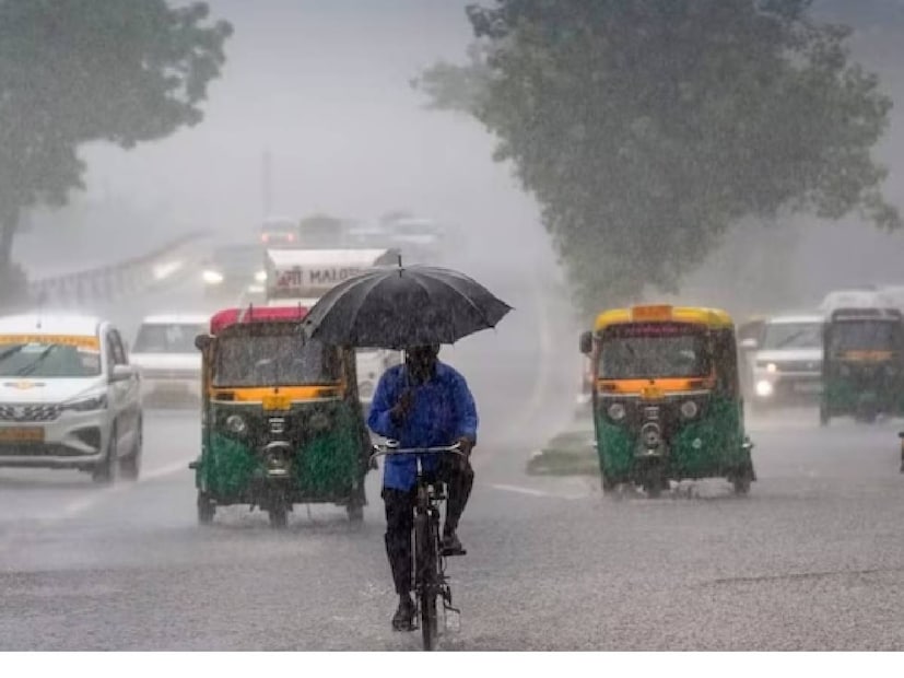 കൊല്ലം, പത്തനംതിട്ട, ആലപ്പുഴ, കോട്ടയം, എറണാകുളം, കോഴിക്കോട്, വയനാട്, കണ്ണൂർ ജില്ലകളിൽ യെല്ലോ അലർട്ടും പ്രഖ്യാപിച്ചിട്ടുണ്ട്.
