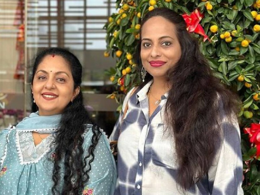 സിന്ധുവിന്റെ അനുജത്തിയുടെ ആദ്യ വിവാഹത്തിലെ മകളാണ് തൻവി. ആകെ 26 വയസു മാത്രം പ്രായമുള്ള തൻവി സിംഗിൾ മദർ കൂടിയാണ്. വളരെ നല്ല പ്രായത്തിലെ വിവാഹം ചെയ്യുകയും, ആ ബന്ധം അവസാനിക്കുകയും ചെയ്‌തു. ഇന്ന് മകനെ പൊന്നുപോലെ വളർത്തി തന്റെ ജീവിതവുമായി മുന്നേറുകയാണ് തൻവി സുധീർ ഘോഷ്. കാനഡയിൽ സിനിമയിൽ കാണുന്നത് പോലൊരു ജീവിതം സാധ്യമല്ല എന്ന് തൻവി സ്വന്തം അനുഭവത്തിലൂടെ ഒരിക്കൽ ഒരു വീഡിയോയിൽ പറഞ്ഞിരുന്നു (തുടർന്ന് വായിക്കുക) 