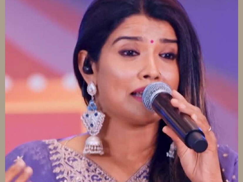 അമൃതയെ ആശുപത്രിയിൽ പ്രവേശിപ്പിച്ച പോസ്റ്റ് കണ്ട ആരാധകരും പരിഭ്രാന്തരായി. എന്താണ് തനിക്ക് സംഭവിച്ചത് എന്ന് പറഞ്ഞ് അവരെ കൂടുതൽ ആശങ്കയിൽ ആക്കുന്നില്ല അമൃതാ സുരേഷ്. പലരും കമന്റുകളിൽ വന്നാണ് എന്ത് സംഭവിച്ചു എന്ന് തിരക്കിയത്. നാട്ടിലും വിദേശത്തുമായി, സംഗീത പരിപാടികളും മറ്റുമായി ഇടയ്ക്കിടെ അമൃത തിരക്കിലാവാറുണ്ട്. കുഞ്ഞിന്റെ പൂർണ ചുമതല നിർവഹിക്കുന്നതും അമൃതയാണ്