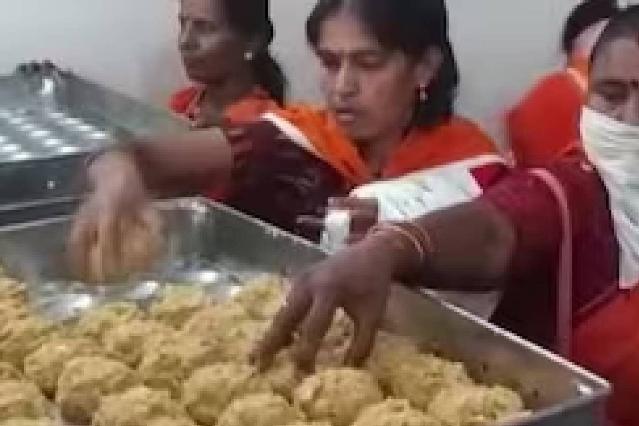 പ്രതിദിനം 3 ലക്ഷം ലഡു; വാര്‍ഷിക വരുമാനം 500 കോടി; തിരുപ്പതി ലഡുവിന്റെ ചരിത്രമിങ്ങനെ