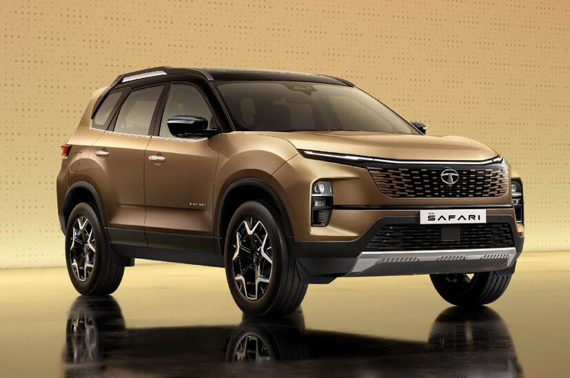  ടാറ്റ സഫാരി (Tata Safari)  :ടാറ്റയുടെ മൂന്നുവരി ഫ്ലാഗ്ഷിപ്പ് എസ്‌യുവിയുടെ പ്രീ-ഫേസ്‌ലിഫ്റ്റ് പതിപ്പുകൾ ഹാരിയറിൻ്റെ അതേ ഡിസ്‌കൗണ്ടുകളിൽ ലഭ്യമാണ്. 2023 മോഡലുകൾക്ക് 50,000 രൂപയും 2024 മോഡലുകൾക്ക് 25,000 രൂപയും കിഴിവ്. മഹീന്ദ്ര XUV700, MG ഹെക്ടർ പ്ലസ്എന്നിവയ്‌ക്ക് എതിരാളികളായ സഫാരിയുടെ വില 15.49 ലക്ഷം മുതൽ 26.79 ലക്ഷം രൂപ വരെയാണ്.