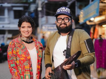 മിടുക്കിയാണ്, ബോൾഡാണ്; അമൃത സുരേഷ് കേറി പോരട്ടെ; പുത്തൻ ചുവടുമായി ഗായിക