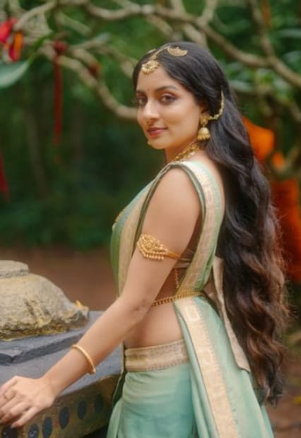  വൺ എന്ന ചിത്രത്തിലൂടെ അഭിന രം​ഗത്തേക്ക് ചുവടുവെച്ച ഇഷാനിയുടെ വർക്കൗട്ട് ചിത്രങ്ങളും വീ‍ഡിയോകളും സമൂഹമാദ്ധ്യമങ്ങളിൽ വൈറലാണ്.