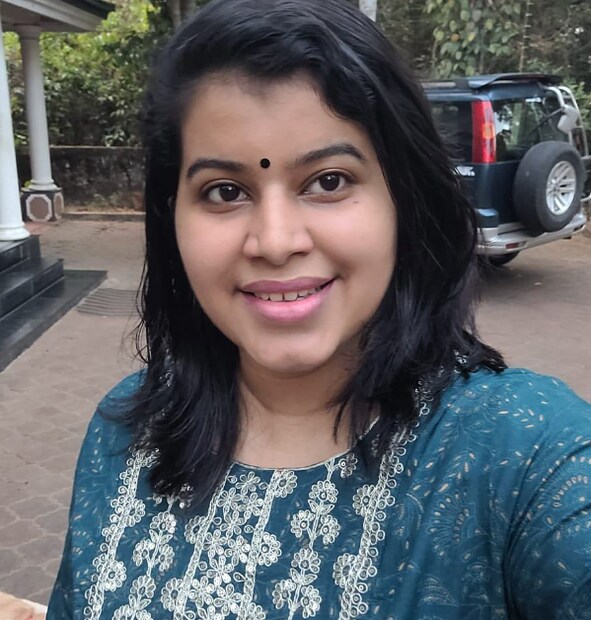  താനിപ്പോൾ അഹമ്മദാബാദിലാണ്. കൃത്യ സമയത്ത് സഹായം കിട്ടിയപ്പോേൾ ഒരു രോ​ഗി രക്ഷപ്പെട്ട കാര്യം ഞാൻ പറഞ്ഞിരുന്നു. ഇതിന് പിന്നാലെ അവർ എന്റെ അടുക്കലെത്തി നന്ദിയും പറഞ്ഞിരുന്നു. അവരുടെ സന്തോഷം കണ്ട് എനിക്കും വലിയ രീതിയിൽ സന്തോഷമായി. സാധാരണ രീതിയിൽ ചെയ്യുന്ന കാര്യങ്ങൾ മാത്രമാണ് താൻ ചെയ്തതെന്നാണ് എലിസബത്തിന്റെ വാക്കുകൾ.
