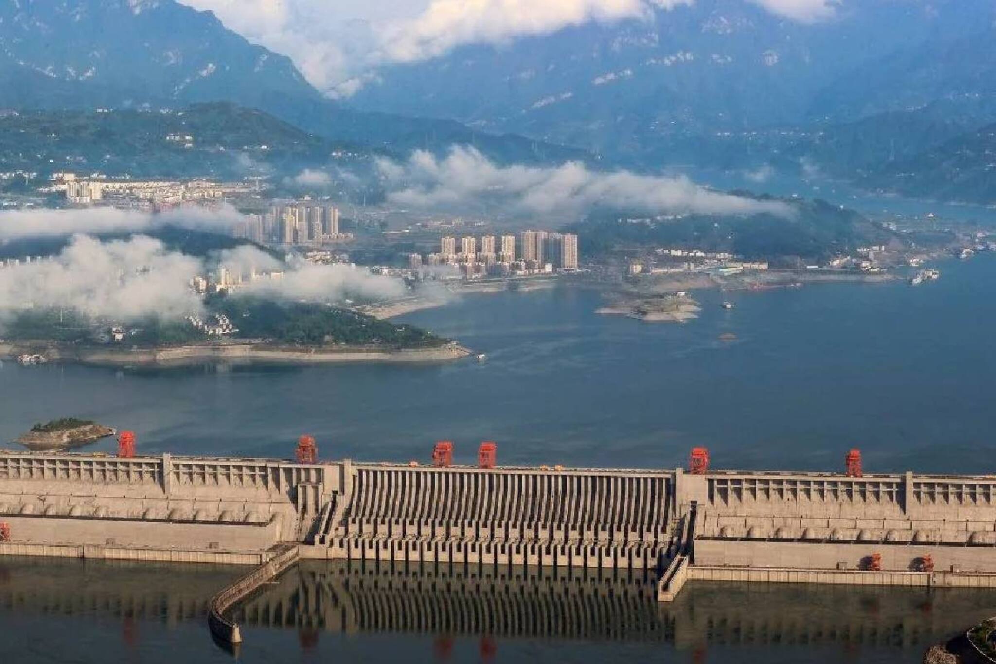 ചൈനയിലെ വലിയ അണക്കെട്ട് ഭൂമിയുടെ ഭ്രമണത്തിന്റെ വേഗതയെ ബാധിച്ചോ?