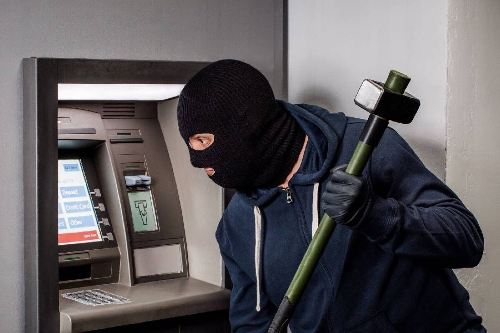 തിരുവനന്തപുരത്തെ എസ്ബിഐ എടിഎമ്മില്‍ നിന്ന് 2.52 ലക്ഷം വിദഗ്ധമായി തട്ടിയത് ഇങ്ങനെ