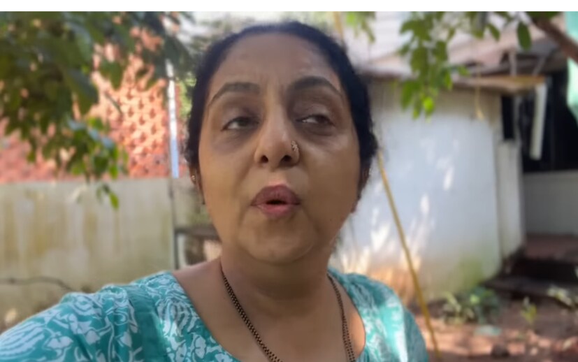  അതുകൊണ്ട് തന്നെ അവൾക്കൊപ്പം നിൽക്കാം പിടിച്ചുകൊടുക്കണമെന്നൊക്കെ ഞാൻ കരുതിയിരുന്നു. ഞാൻ ഹെന്ന ചെയ്തിട്ട് വന്നതിന് ശേഷം ഐ ബ്രോ ചെയ്യാമെന്ന പറഞ്ഞ് ഓസിയെ അവിടെ ഇരുത്തിയശേഷം ഞാൻ അകത്തേക്ക് പോയി. ഞാൻ വന്നിട്ട് പറഞ്ഞ് കൊടുത്ത് ചെയ്യിപ്പിക്കാമെന്നും പറഞ്ഞിരുന്നു.
