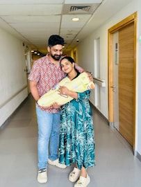 Malavika Krishnadas|' ജാഡ ഫാമിലി, നിങ്ങൾ പ്രവീണിനെയും മൃദുലയെയും കണ്ടു പഠിക്ക്'; മാളവികയോട് ആരാധകർ Malavika Krishnadas|' ജാഡ ഫാമിലി, നിങ്ങൾ പ്രവീണിനെയും മൃദുലയെയും കണ്ടു പഠിക്ക്'; മാളവികയോട് ആരാധകർ