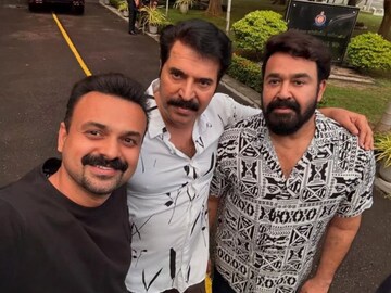 ചാക്കോച്ചനും ചെക്കന്മാരും; കൊളംബോയില്‍ മമ്മൂട്ടിക്കും മോഹൻലാലിനുമൊപ്പം കുഞ്ചാക്കോ ബോബന്റെ സെൽഫി; ചിത്രം വൈറൽ