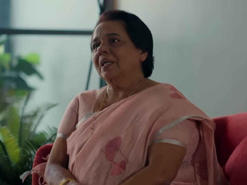 ഇത്തരം വാർത്തകൾ അമ്മ ഓമനയ്ക്ക് പ്രയാസകരമായിരുന്നു എന്ന് നയൻ‌താര ഓർക്കുന്നു. കുര്യൻ, ഓമന ദമ്പതികളുടെ ഇളയമകളാണ് ഡയാന എന്ന നയൻ‌താര. എന്നാൽ തന്റെ മകളെ ദൈവം കഴിഞ്ഞാൽ അറിയാവുന്നത് തനിക്കാണ് എന്ന് ഓമന കുര്യൻ പറയുന്നുണ്ട്. ഇത്തരം വാർത്തകൾ നയൻ‌താരയുടെ കുടുംബത്തെ ഏതെല്ലാം തരത്തിൽ ബാധിക്കപ്പെട്ടു എന്നതിന്റെ വിശദഭാഗം ഒരുപക്ഷേ നെറ്റ്ഫ്ലിക്സിൽ റിലീസ് ചെയ്യുന്ന ഡോക്യുമെന്ററിയിൽ ഉണ്ടാകാം. ഗൗതം വാസുദേവ് മേനോൻ ആണ് സംവിധായകൻ. നയന്തരയുടെ വിവാഹം കഴിഞ്ഞ് രണ്ടു വർഷങ്ങൾക്ക് ശേഷമാണ് ഈ വീഡിയോ പുറത്തുവരുന്നത്