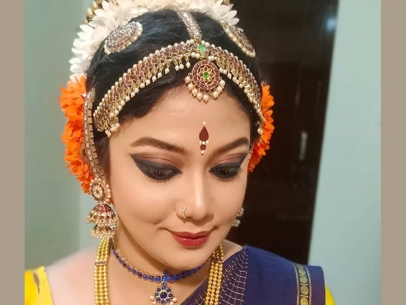 അത് മൂത്തസഹോദരൻ കൂടിയാണ് താനും. സഹോദരന്റെ പേര് രജനികാന്ത് എന്നുമാണ്. സിനിമയിൽ വരും മുൻപേ താൻ രജനികാന്തിന്റെ സഹോദരി എന്ന് അറിയപ്പെട്ടിരുന്നു എന്നും രചന ഒരഭിമുഖത്തിൽ പറഞ്ഞിരുന്നു. ഈ വിവരം രചനയെ കുറിച്ച് ഗൂഗിളിൽ തപ്പിയാലും കിട്ടും. പക്ഷേ, കാര്യങ്ങളുടെ കിടപ്പ് മാറുന്നത് ഇവിടെയാണ്. രചനയുടെ സഹോദരന്റെ പേരിൽ ഹൈപ്പർലിങ്ക് കിടപ്പുണ്ട്. അതായത് ഈ പേരിനു മുകളിൽ ക്ലിക്ക് ചെയ്താൽ മറ്റൊരു പേജ് ഓപ്പൺ ആവും