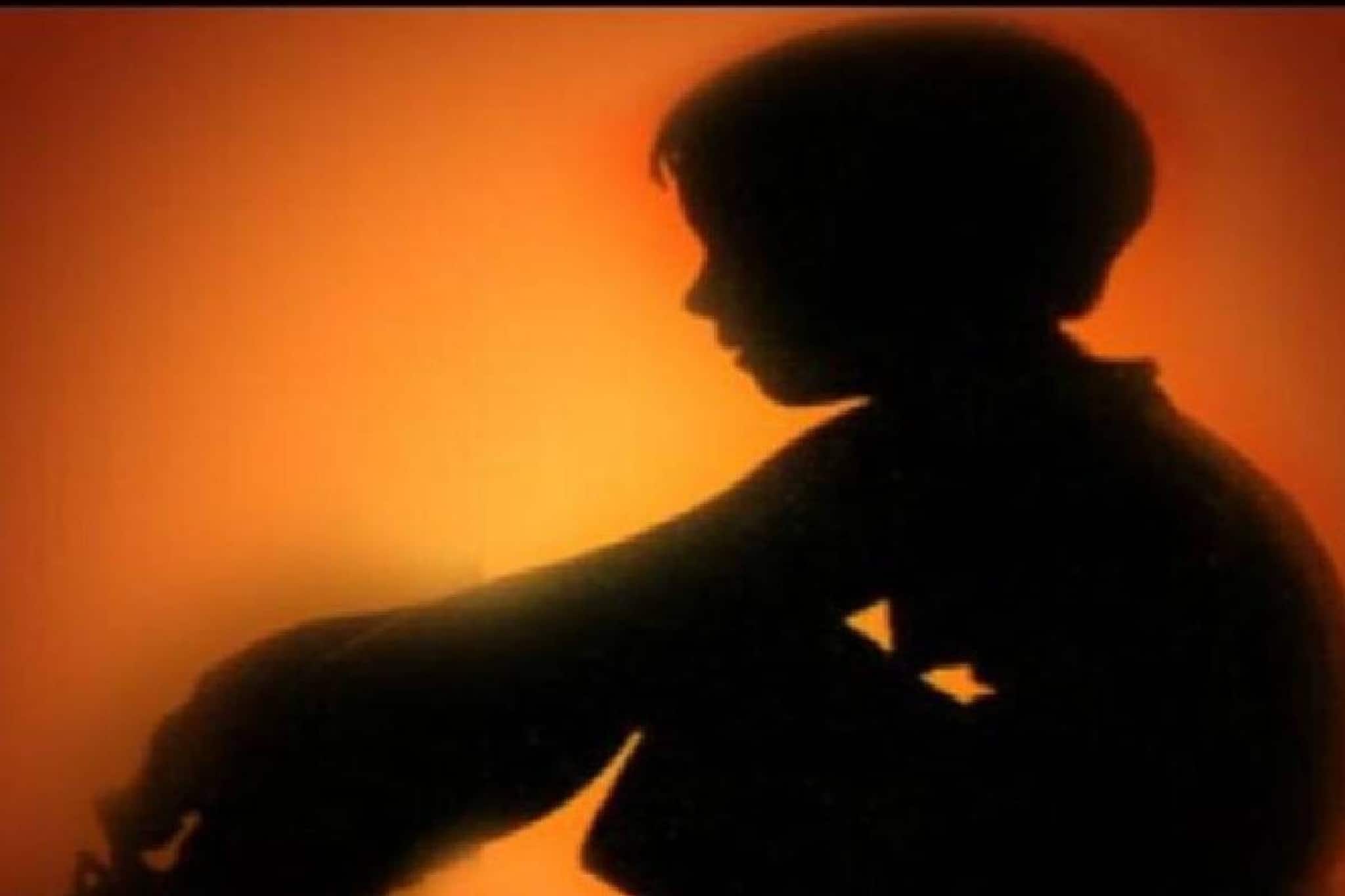 മിഠായി വാങ്ങാൻ പണമെടുത്ത 4 വയസുകാരന്റെ കാലിൽ സ്പൂൺ ചൂടാക്കിവച്ച അമ്മയ്ക്കെതിരെ കൊല്ലത്ത് കേസ്