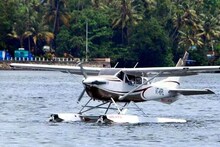 സീപ്ലെയിൻ കേരളത്തിൽ: യുഡിഎഫ് സർക്കാരിന്റെ കാലത്ത് വന്നത് എങ്ങനെ? എൽഡിഎഫ് കാലത്ത് വന്നത് എങ്ങനെ?