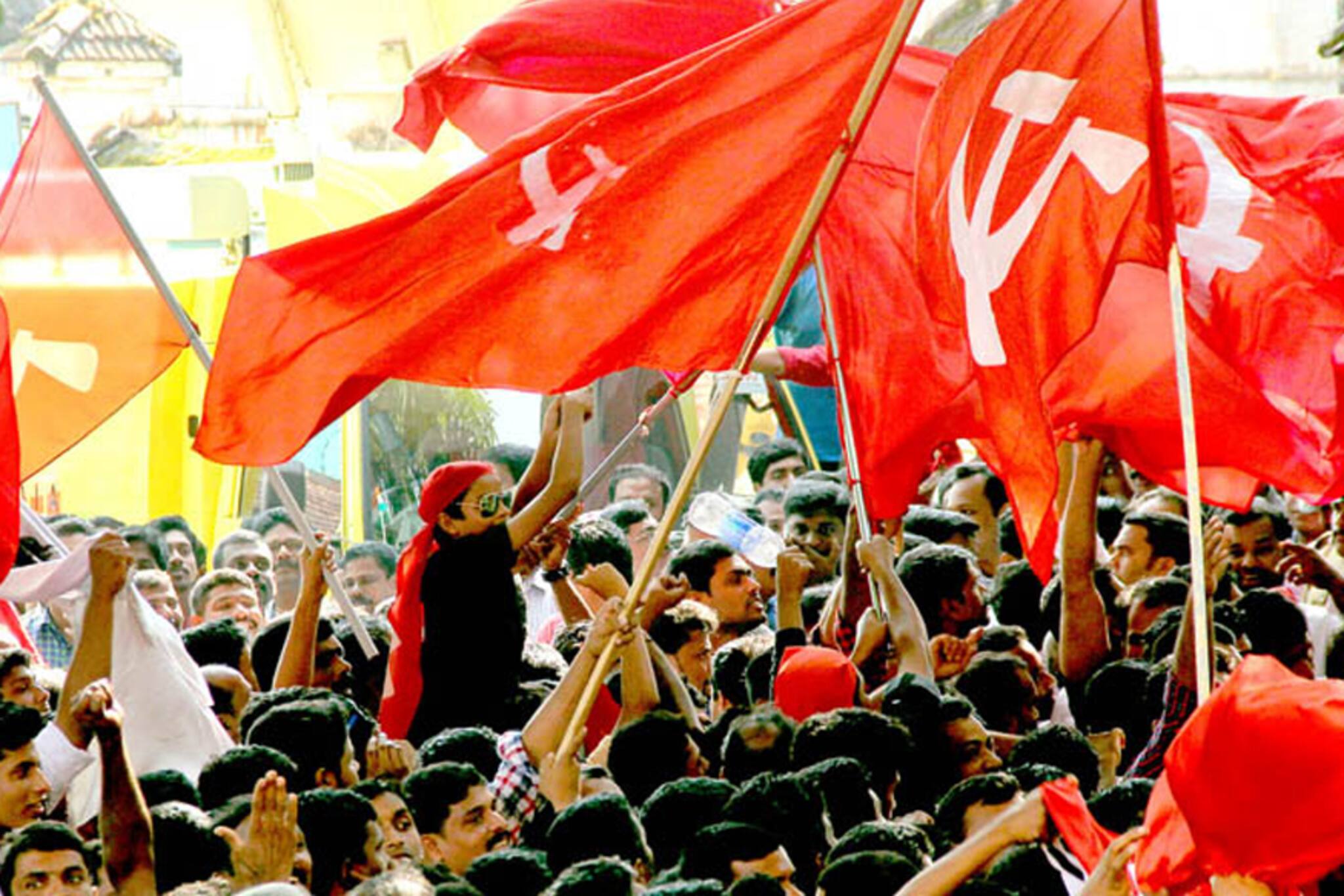 തദ്ദേശ ഉപതെരഞ്ഞെടുപ്പ്; നേട്ടമുണ്ടാക്കിയത് ഇടതു മുന്നണി