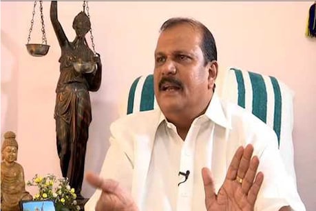 'ക്രിസ്ത്യൻ ന്യൂനപക്ഷം ഇലക്ഷനിൽ ഒപ്പം നിന്നില്ല എന്ന മാർക്സിസ്റ്റു പാർട്ടിയുടെ വിലയിരുത്തലാണോ കാർട്ടൂൺ പുരസ്കാര പ്രഖ്യാപനം': പി.സി ജോർജ് 'ക്രിസ്ത്യൻ ന്യൂനപക്ഷം ഇലക്ഷനിൽ ഒപ്പം നിന്നില്ല എന്ന മാർക്സിസ്റ്റു പാർട്ടിയുടെ വിലയിരുത്തലാണോ കാർട്ടൂൺ പുരസ്കാര പ്രഖ്യാപനം': പി.സി ജോർജ്