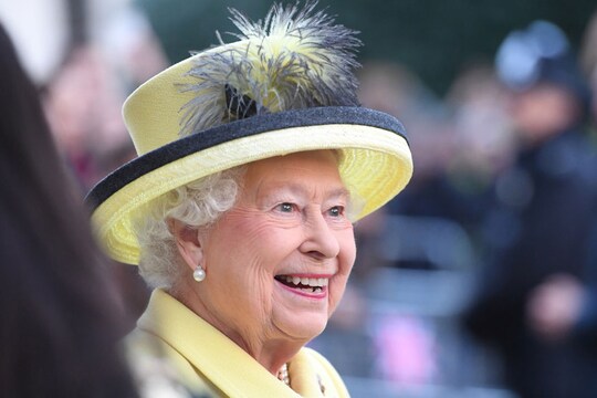 Queen-Elizabeth_Reuters