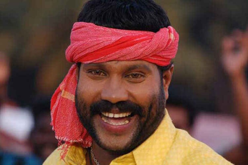  കലാഭവന്‍ മണിയുടെ മരണത്തില്‍ ദുരൂഹതയില്ലെന്ന് സിബിഐ. കരള്‍രോഗം മൂര്‍ഛിച്ചതോടെയാണ് മരണം സംഭവിച്ചതെന്ന് സിബിഐ എറണാകുളം സിജെഎം കോടതിയില്‍ സമര്‍പ്പിച്ച റിപ്പോര്‍ട്ടില്‍ പറയുന്നു.