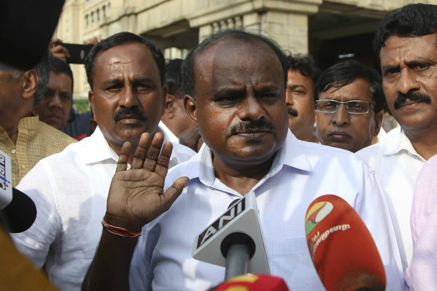 കർണാടക സഖ്യകക്ഷി സർക്കാരിൽ വിള്ളൽ; വിദ്യാഭ്യാസമന്ത്രി രാജിവെച്ചു