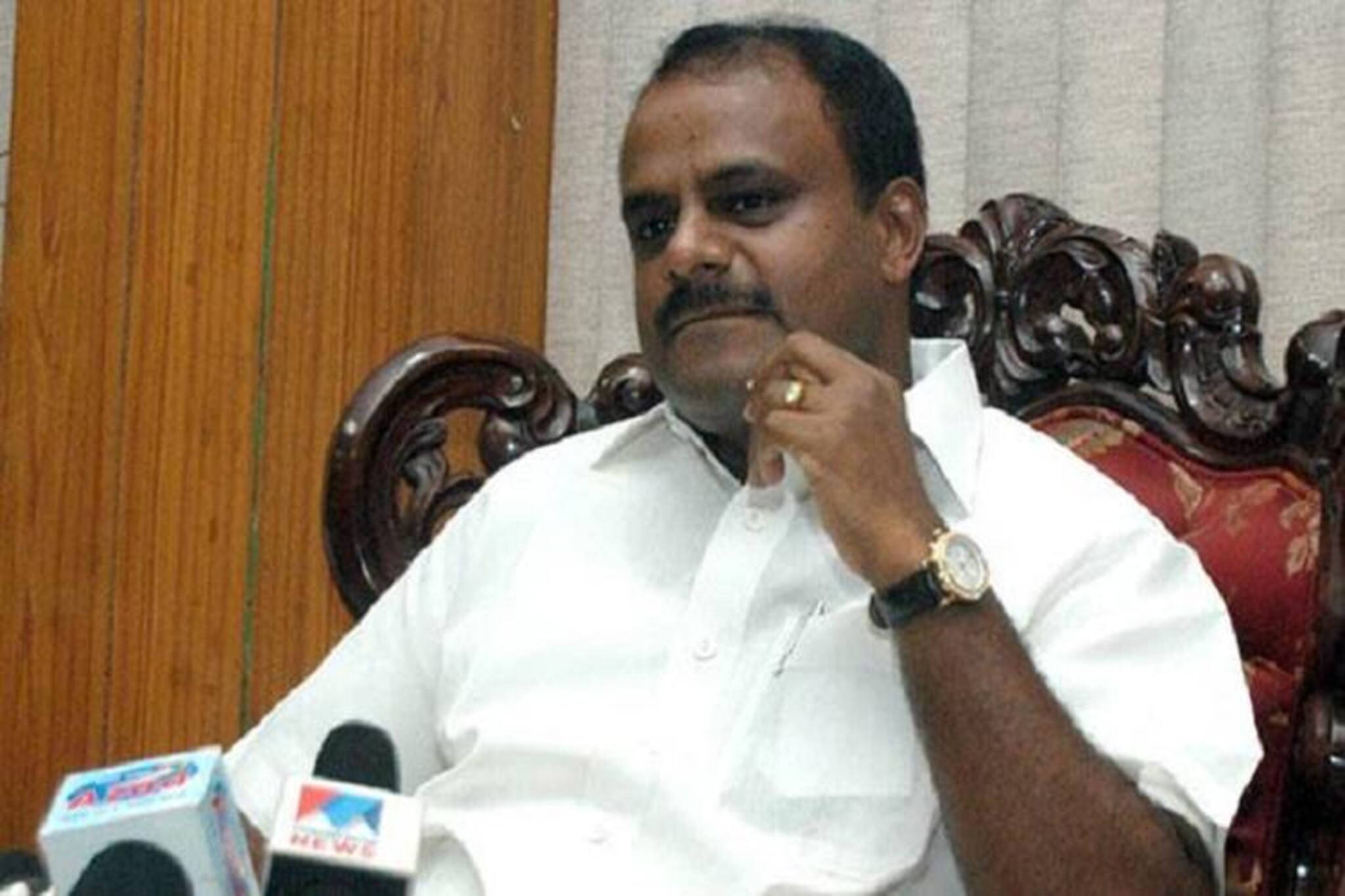 കര്‍ണാടകയില്‍ കോണ്‍ഗ്രസ്- ജെഡിഎസ്‌ സഖ്യ സര്‍ക്കാര്‍