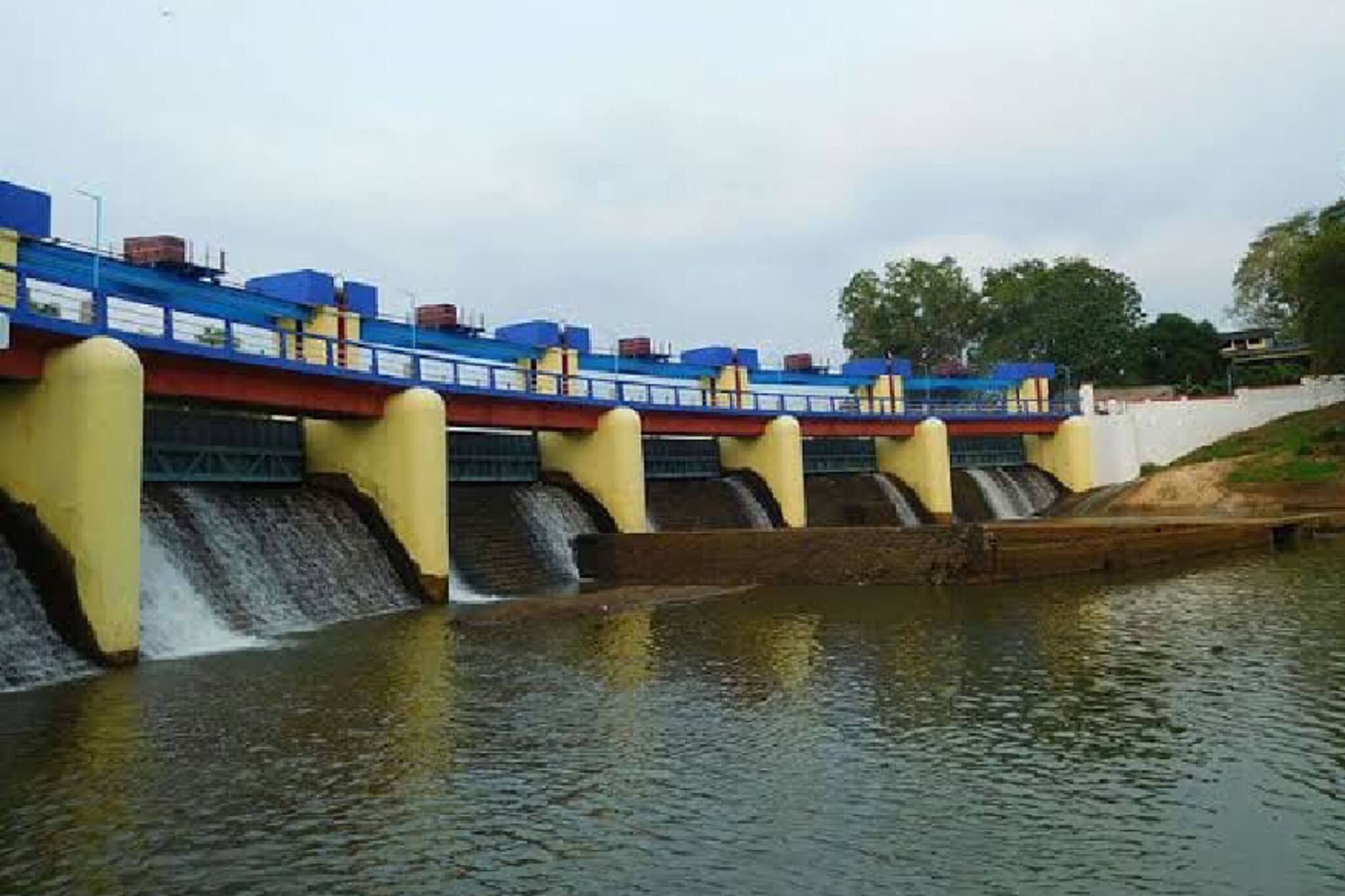 തിരുവനന്തപുരം നഗരത്തിലേക്കുള്ള കുടിവെള്ള വിതരണം പൂർണമായും പുനഃസ്ഥാപിച്ചു