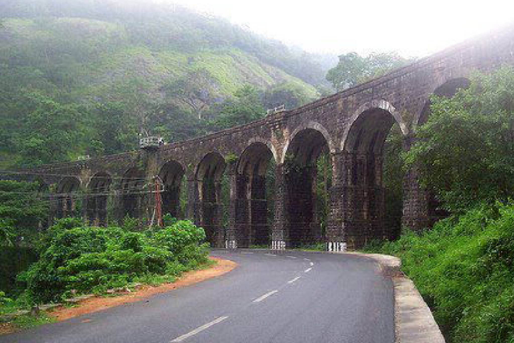 വിള്ളൽ; തെന്മല -ആര്യങ്കാവ് ദേശീയ പാതയിൽ ഗതാഗത നിയന്ത്രണം