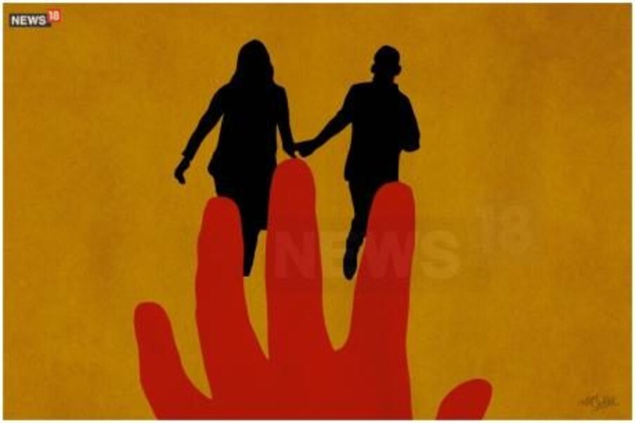  സി.ഐ വിരട്ടിയതോടെ കേസെടുക്കരുതെന്നും വിദേശത്ത് ജോലി ശരിയായെന്നും പറഞ്ഞ് യുവാവ് കരച്ചിൽ തുടങ്ങി. ഇതോടെ വീട്ടമ്മയുടെയും മനസലിഞ്ഞു.